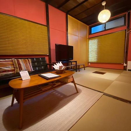 Yokohama Guesthouse HACO. TATAMI. Eksteriør billede